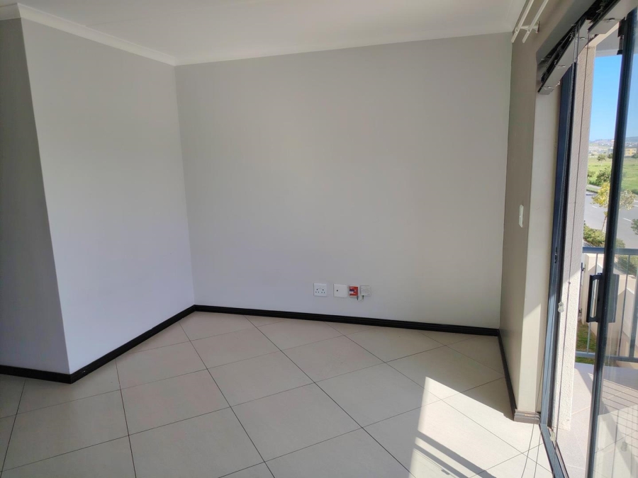 To Let 1 Bedroom Property for Rent in Buhrein Western Cape